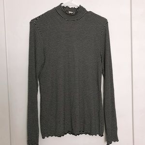 Striped Turtleneck Fitted